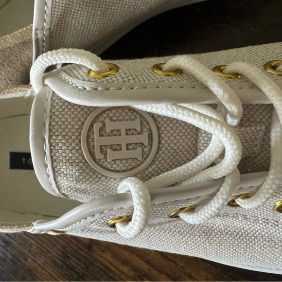Tommy Hilfiger Cream Canvas Sneakers with Gold Eyelets.  NWOT - Picture 3 of 7